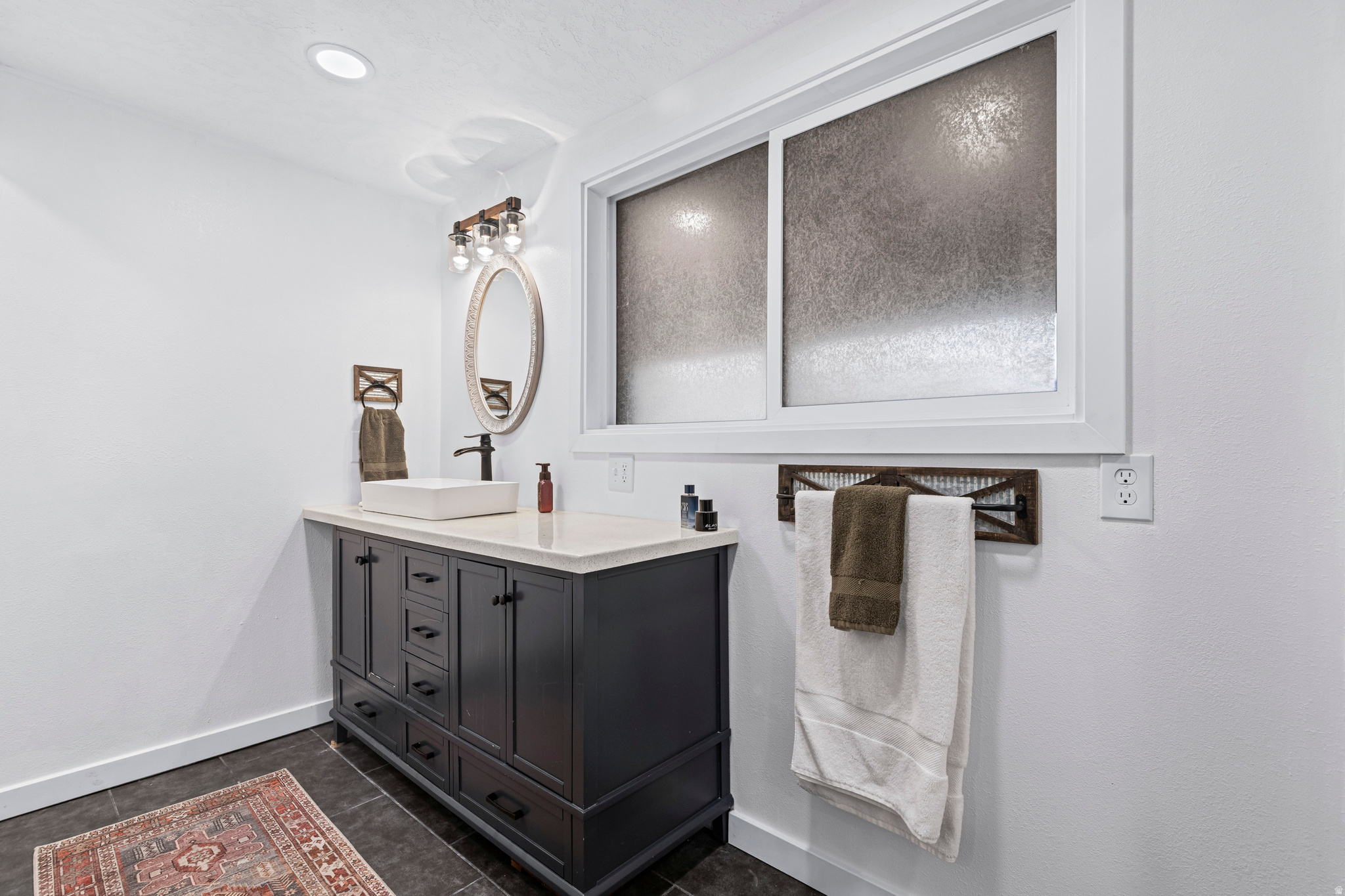 NOB HILL - Residential