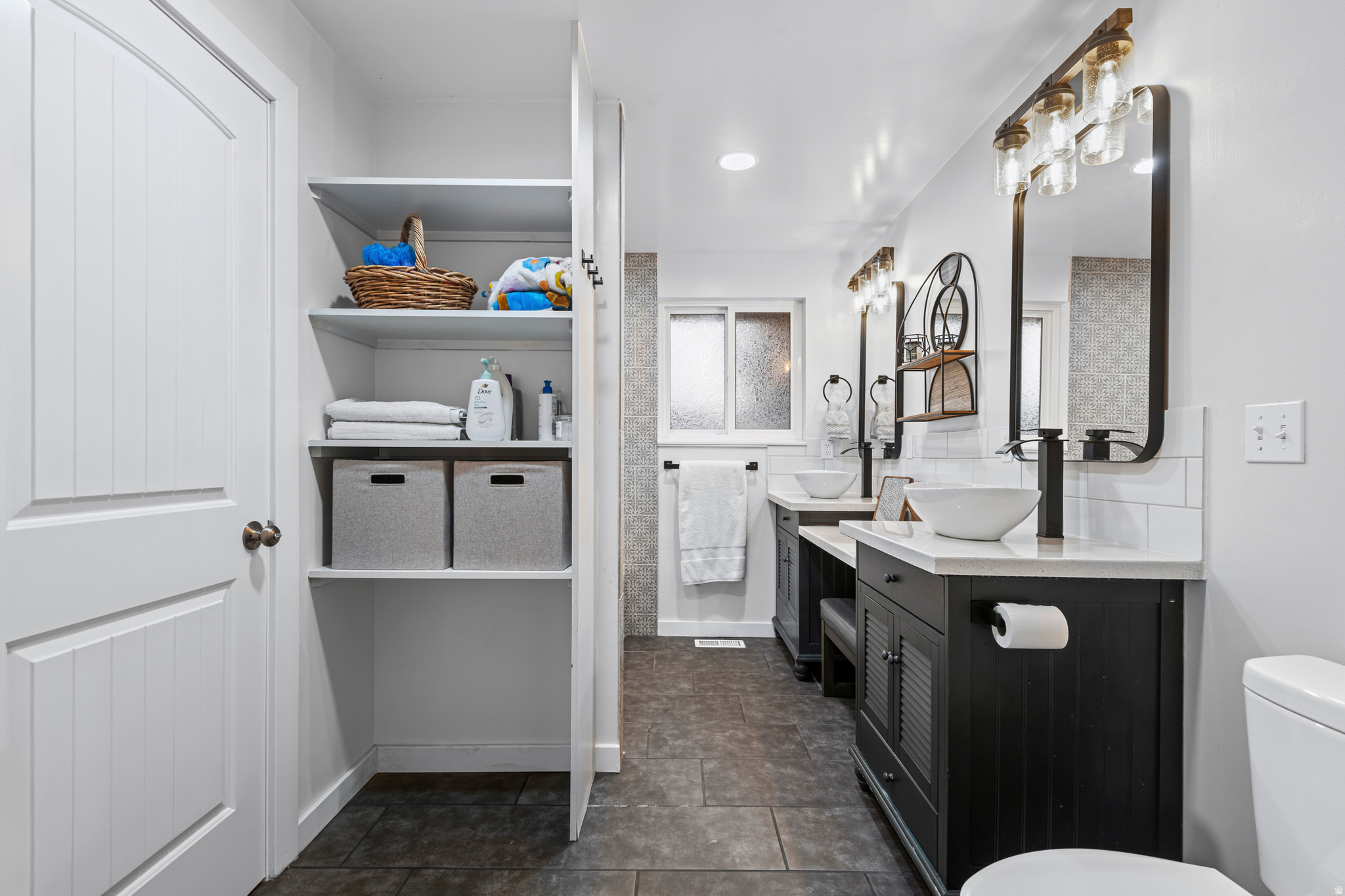 NOB HILL - Residential