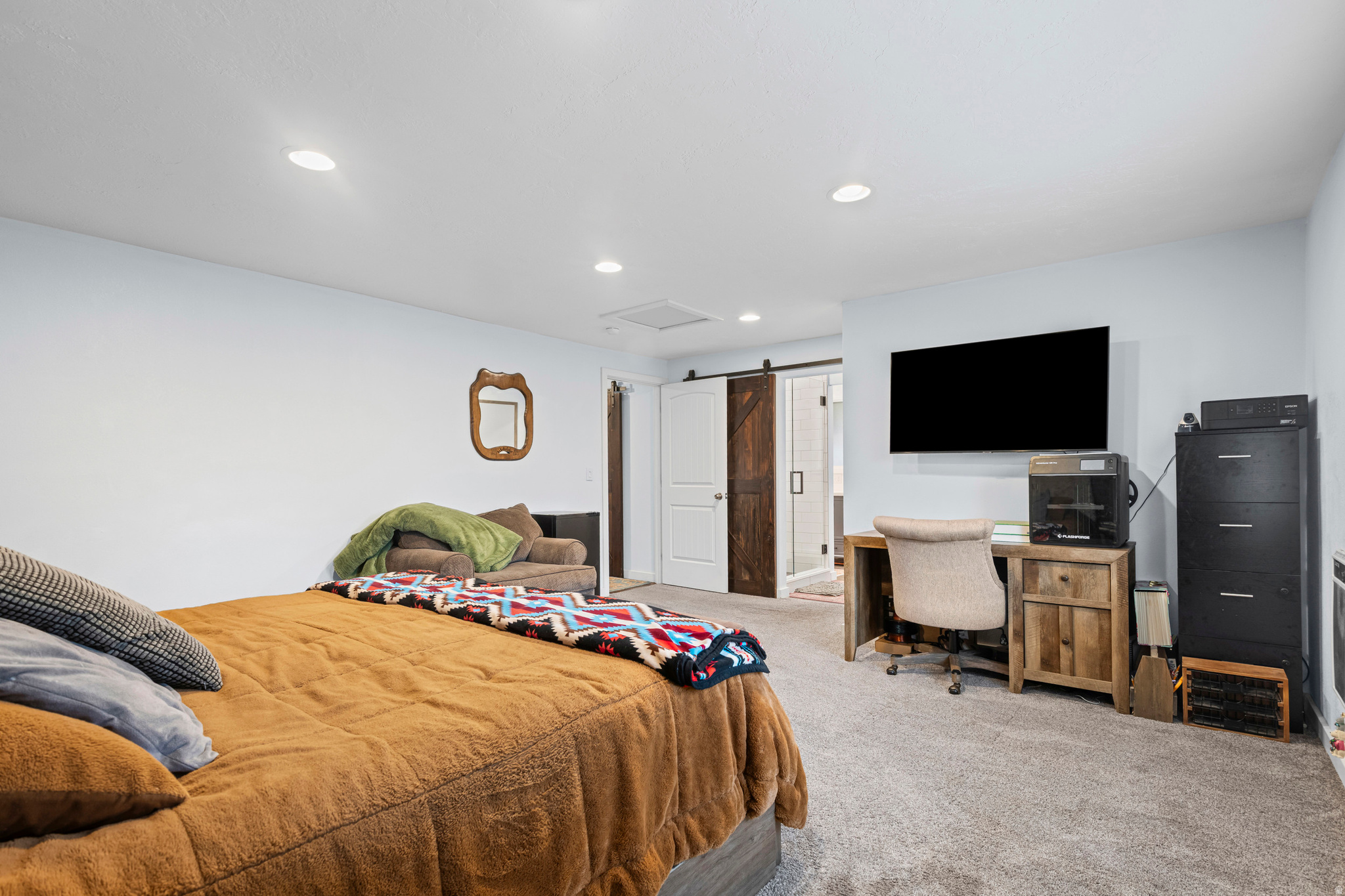 NOB HILL - Residential