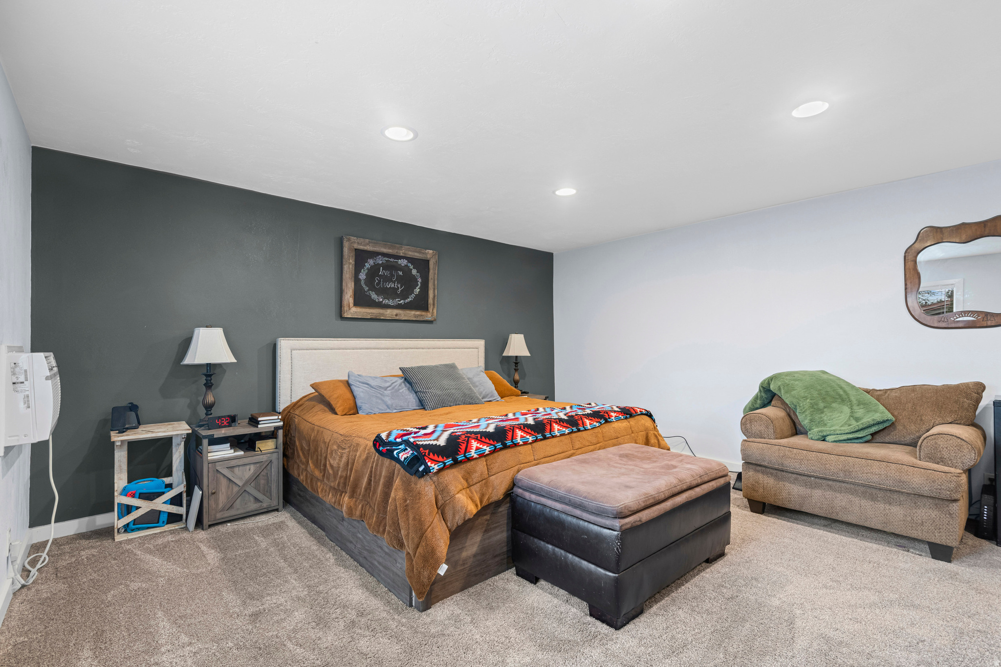 NOB HILL - Residential