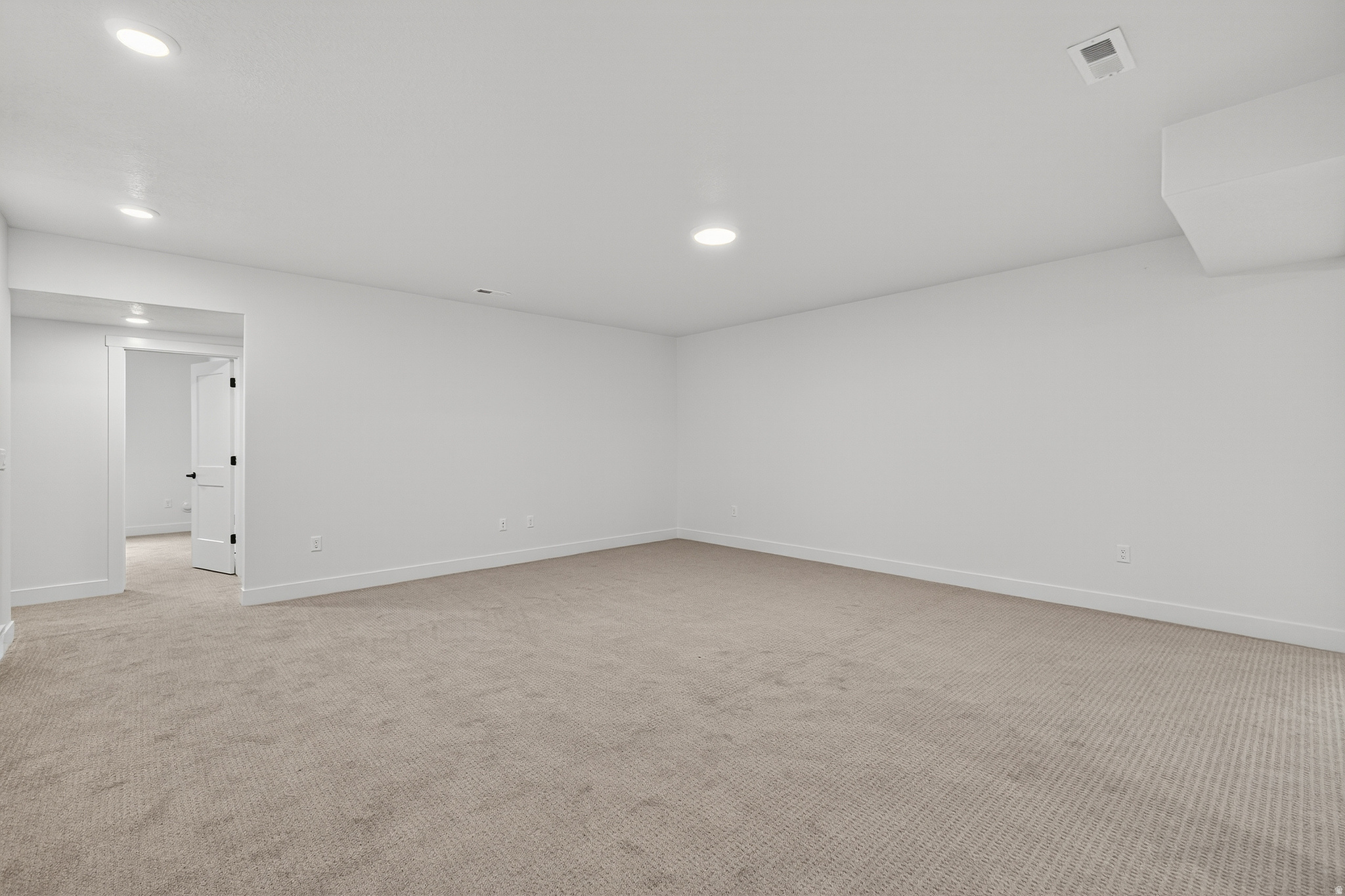 RIVERWOOD - Residential