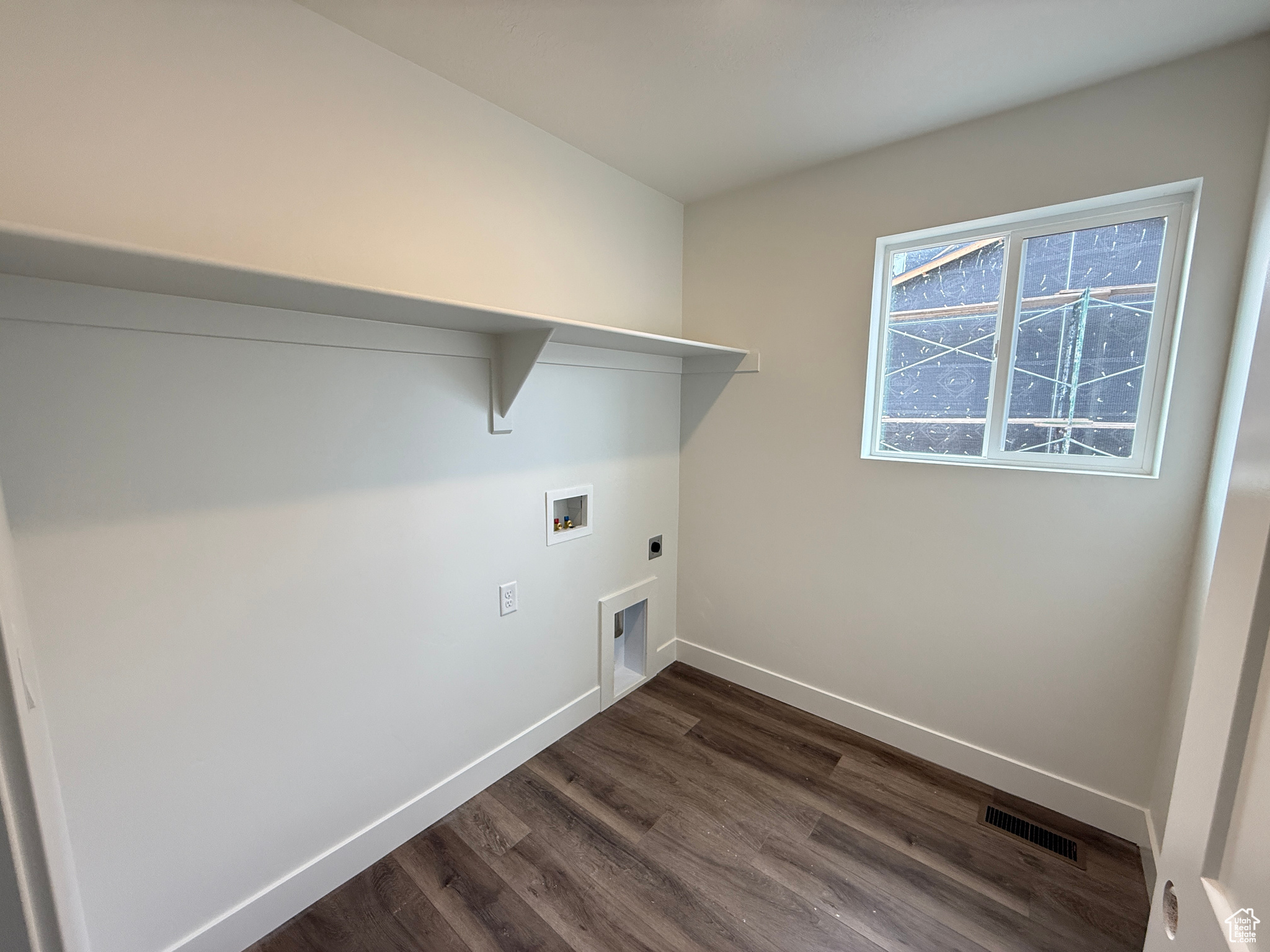 RIVERWOOD - Residential