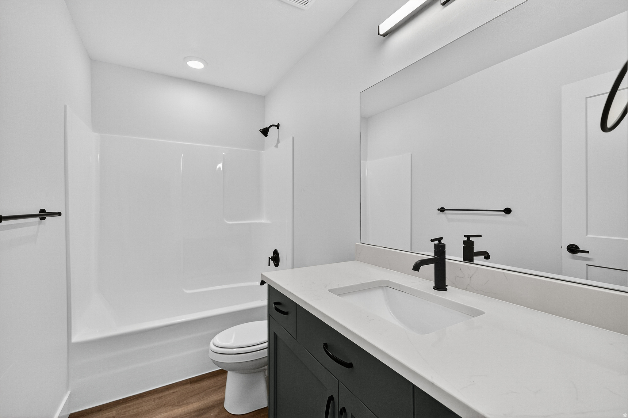 RIVERWOOD - Residential