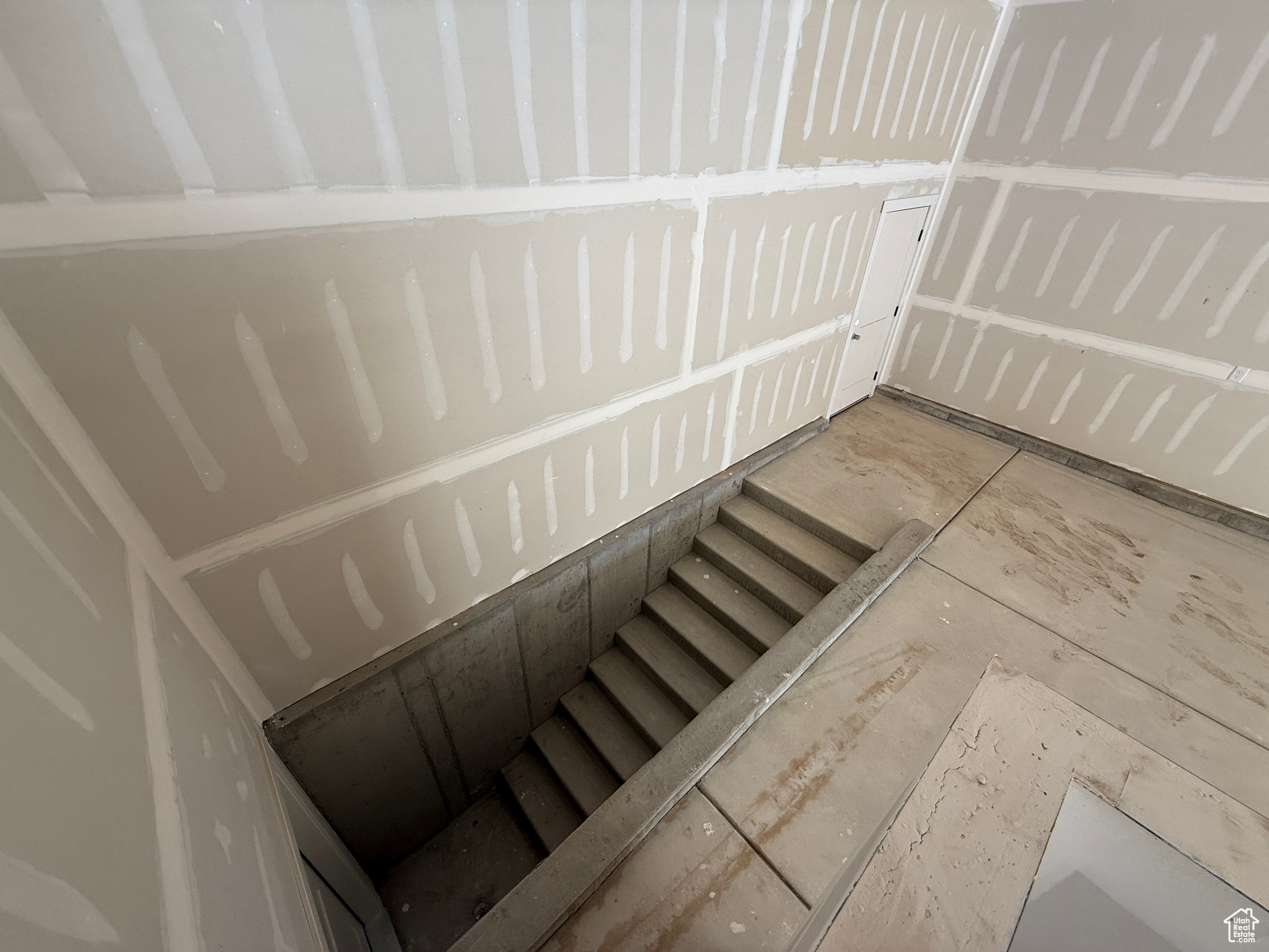 RIVERWOOD - Residential