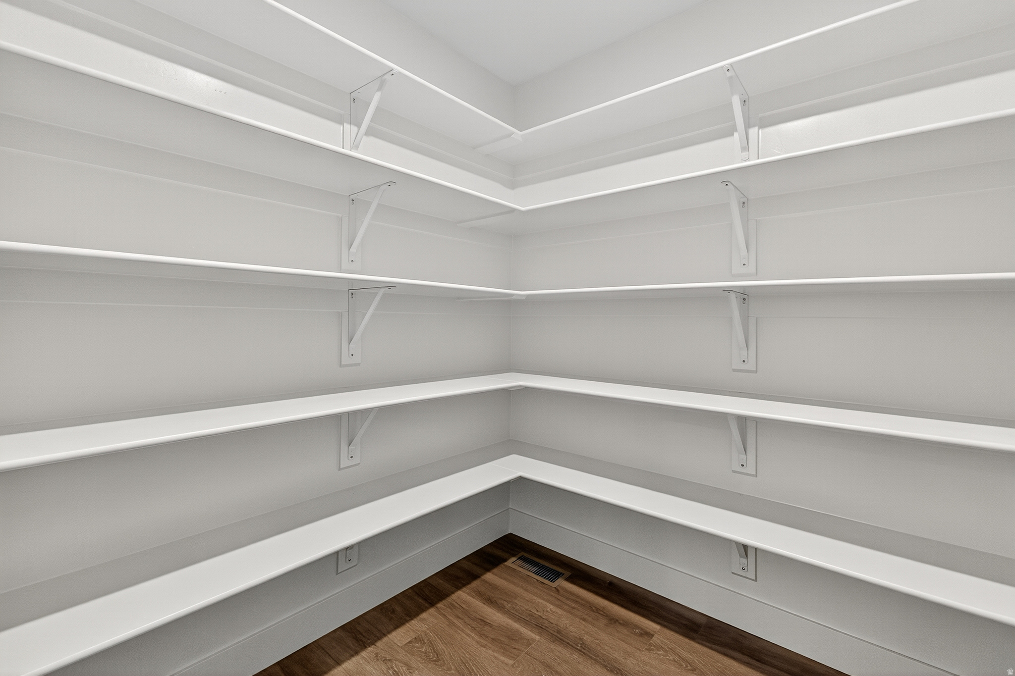 RIVERWOOD - Residential