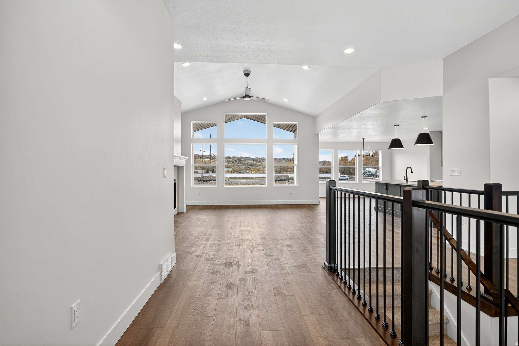 RIVERWOOD - Residential