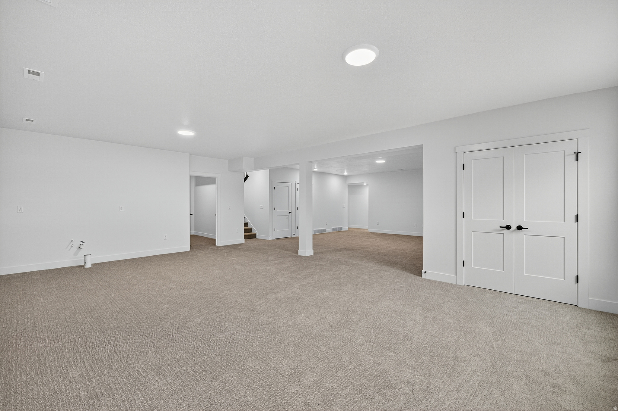 RIVERWOOD - Residential