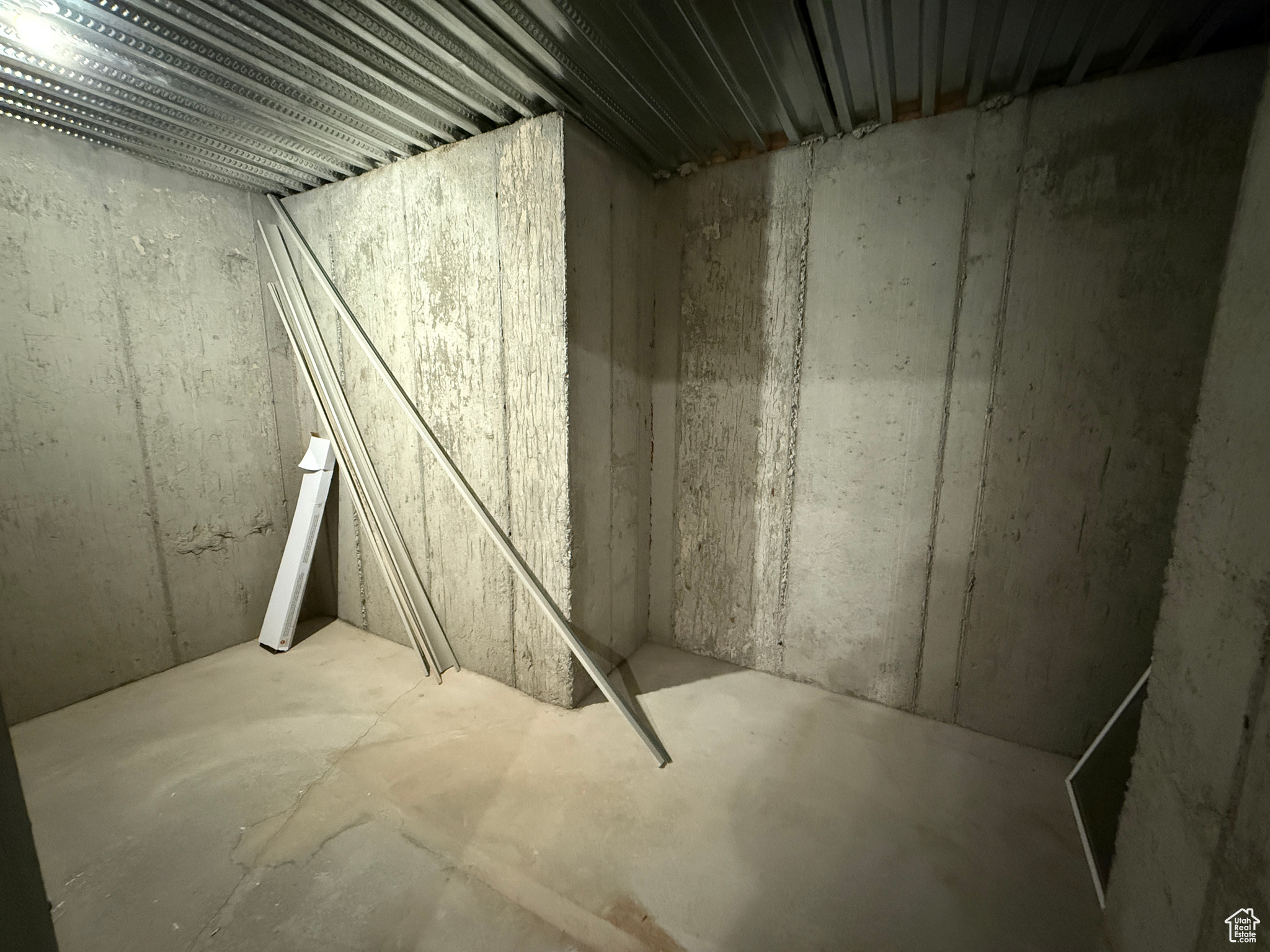 RIVERWOOD - Residential