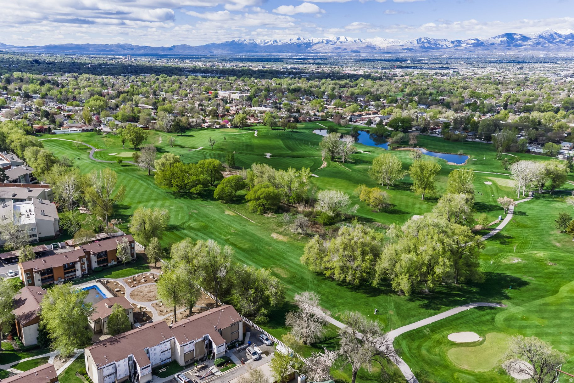 WOOD HOLLOW - Residential