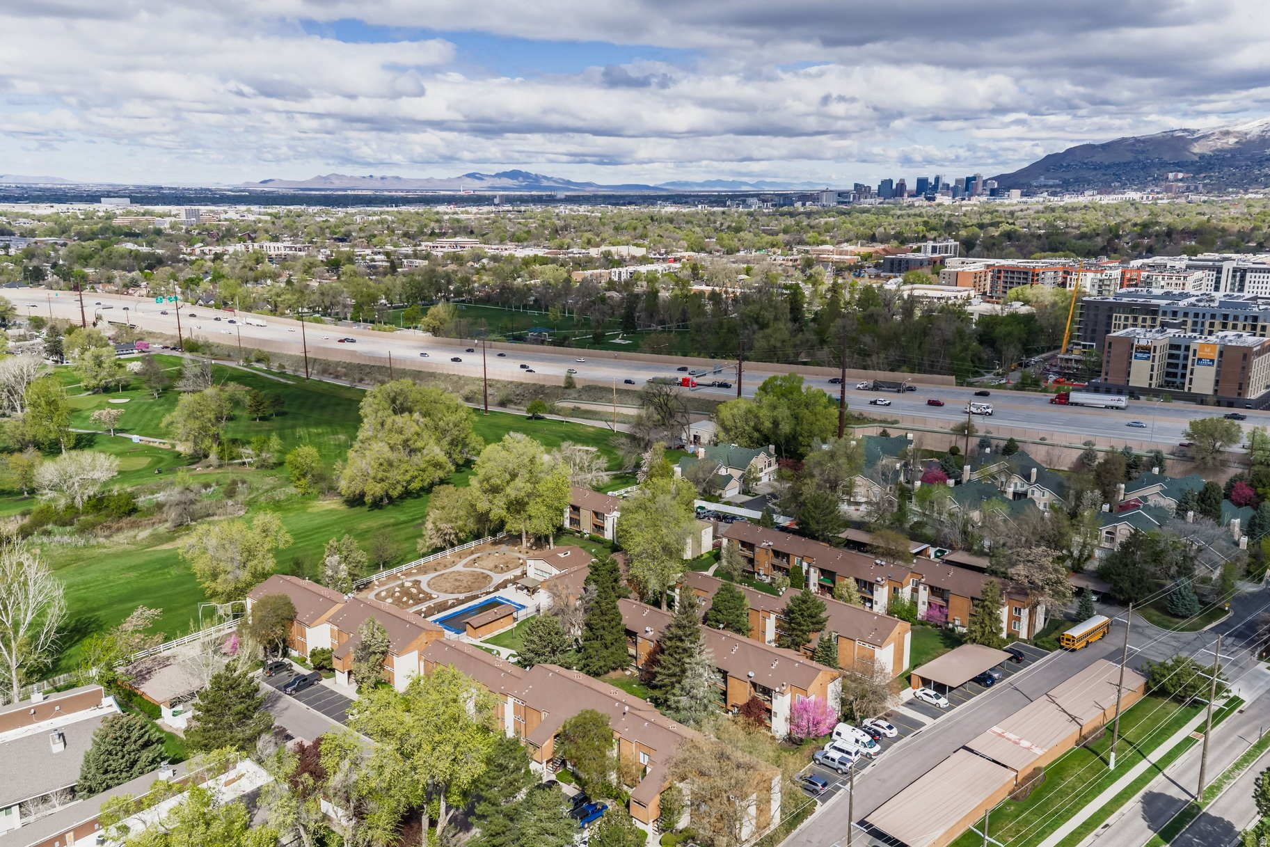 WOOD HOLLOW - Residential