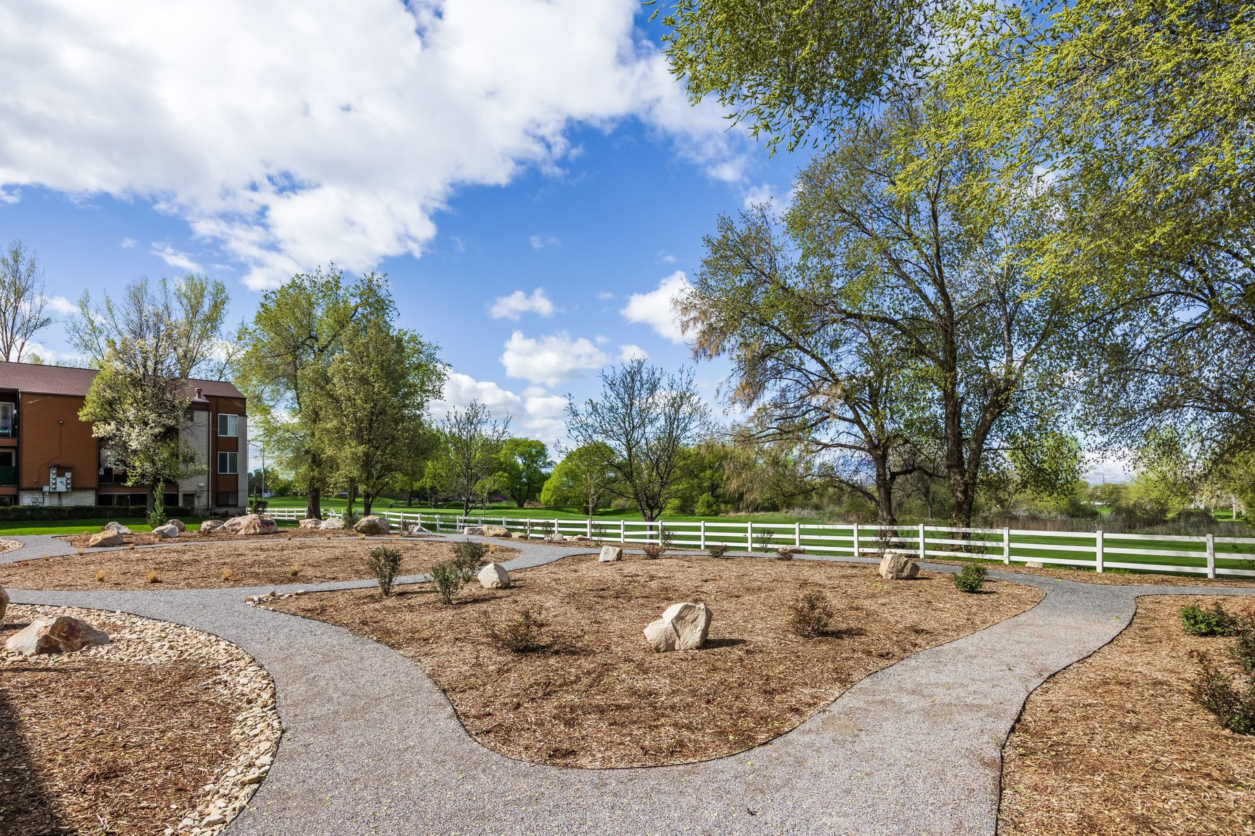 WOOD HOLLOW - Residential