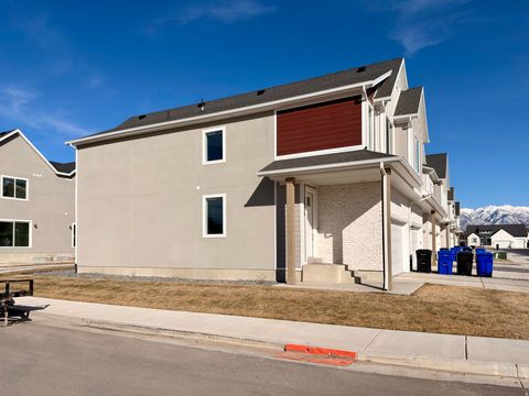 Tiny photo for 1705 W 2770 S, Syracuse, UT 84075 (MLS # 2139995)