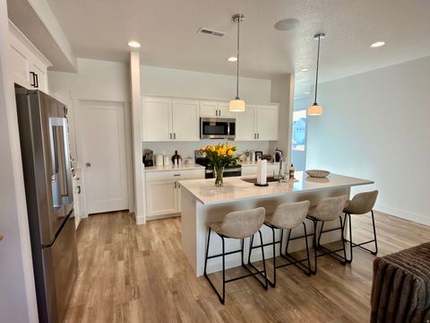 Tiny photo for 1705 W 2770 S, Syracuse, UT 84075 (MLS # 2139995)