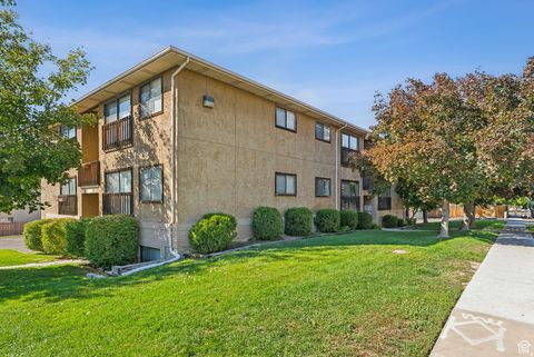 Photo of 1922 S 1200 E #4, Salt Lake City, UT 84105 (MLS # 2149241)