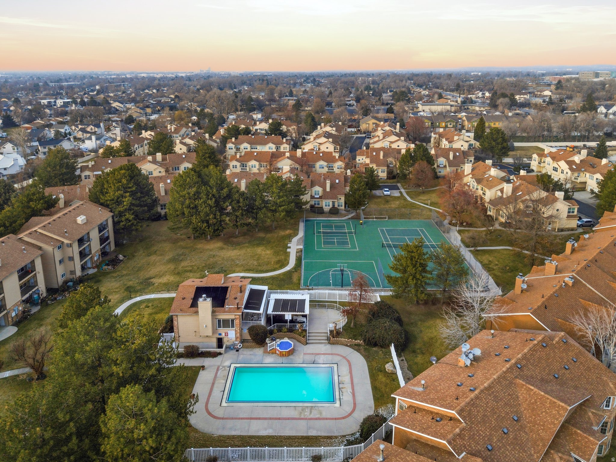 BRIARWOOD - Residential