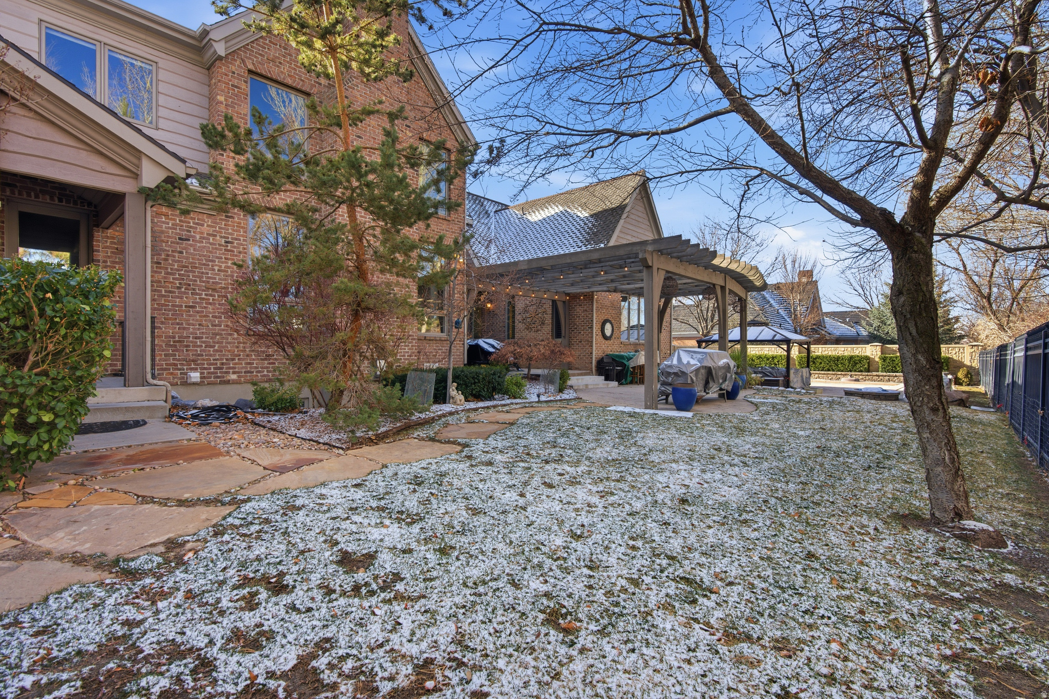 WILD ROSE - Residential