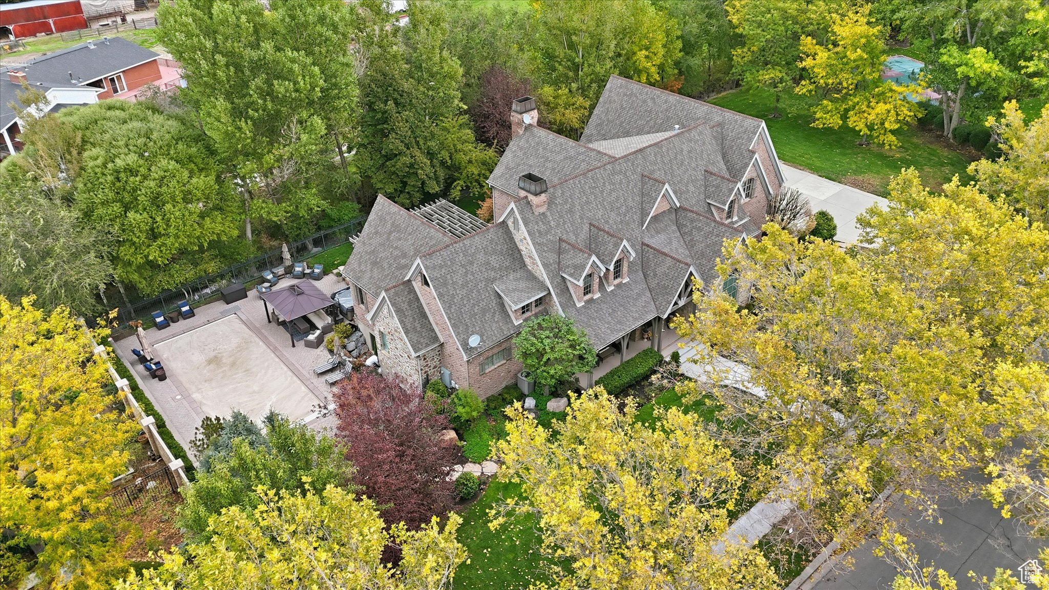 WILD ROSE - Residential