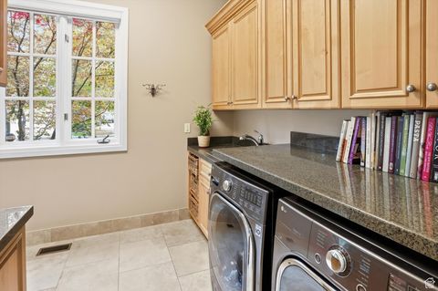 Tiny photo for 963 E OLD ENGLISH RD S, Draper, UT 84020 (MLS # 2118607)