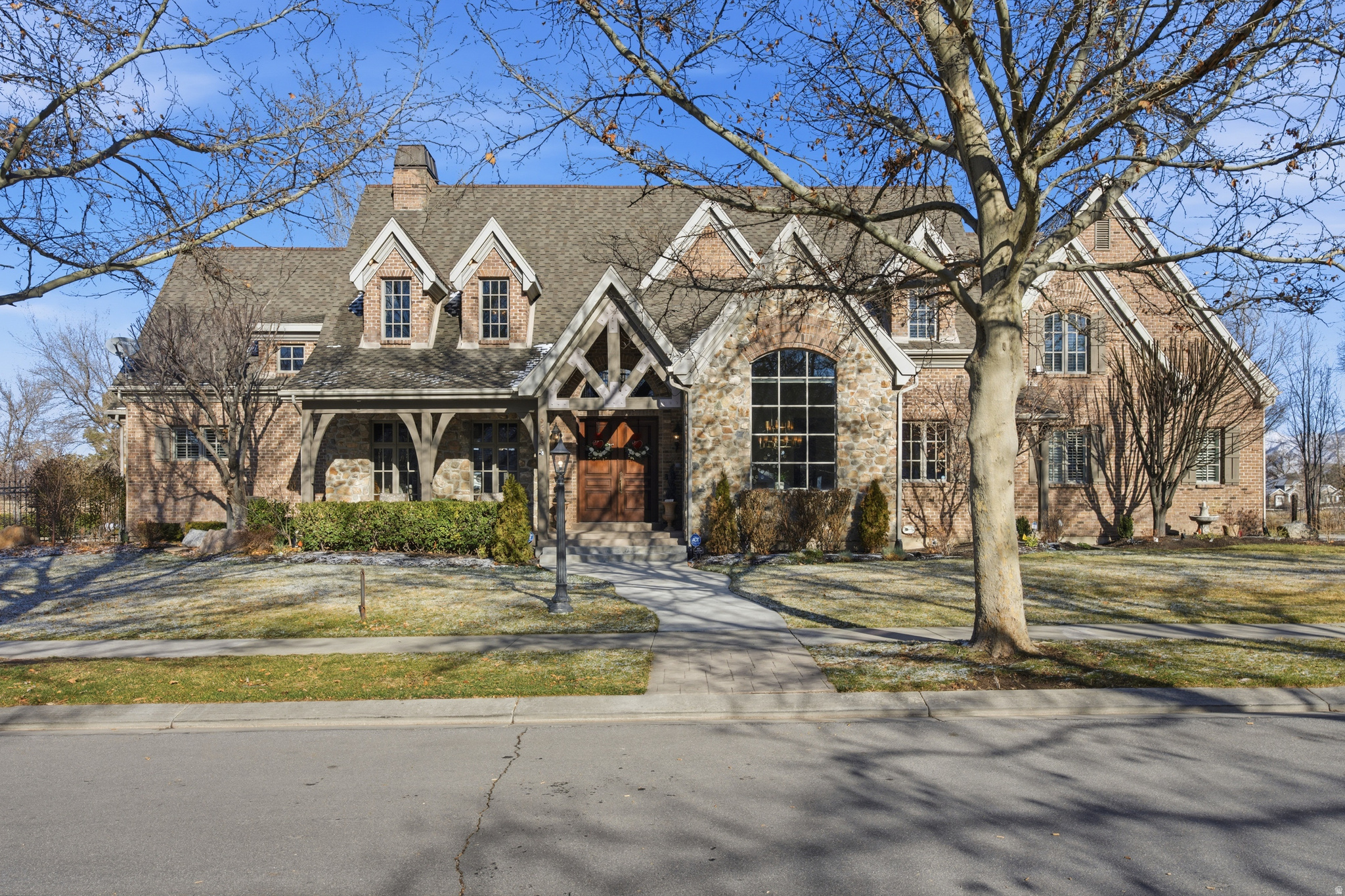 WILD ROSE - Residential