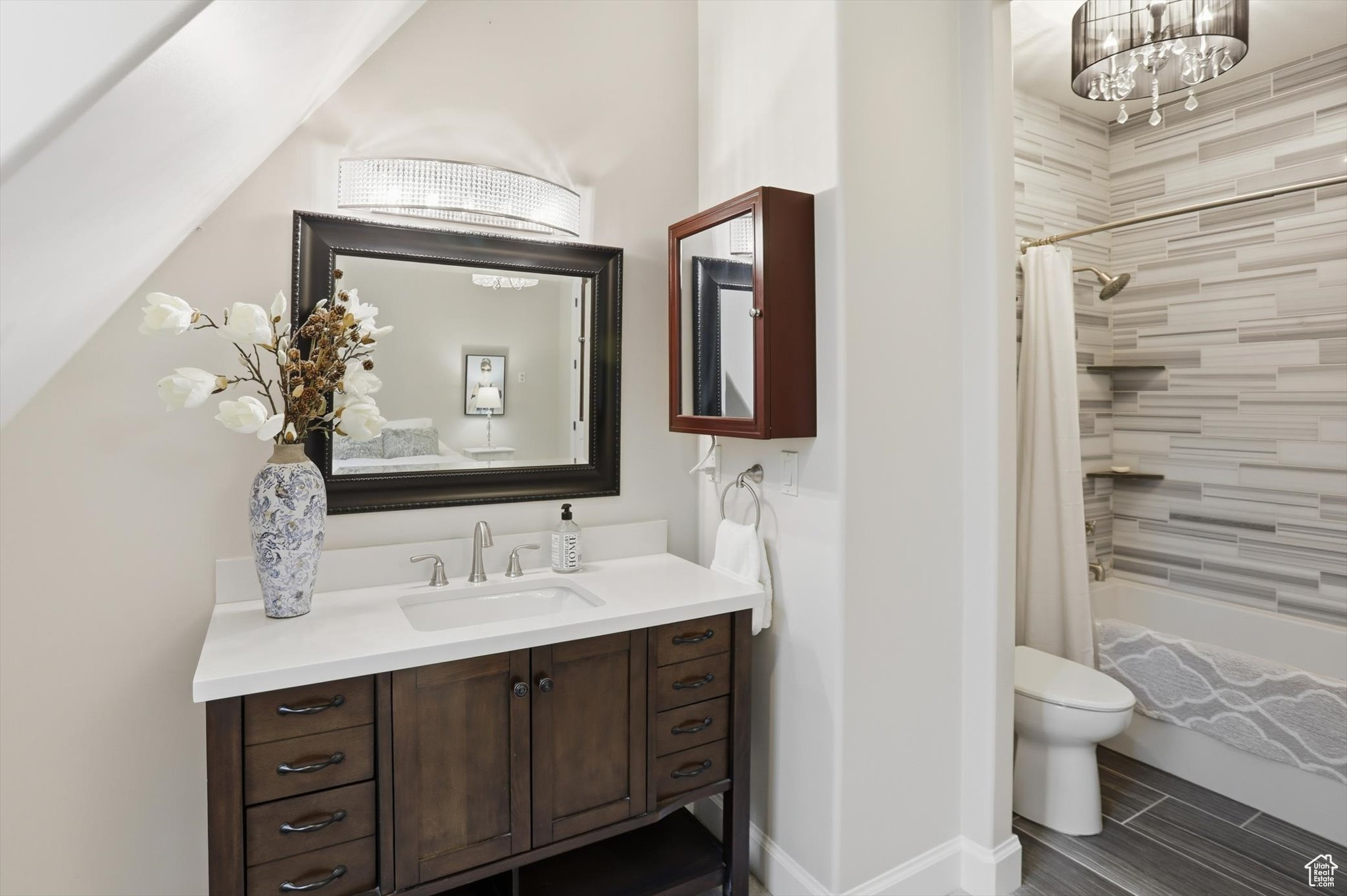 WILD ROSE - Residential