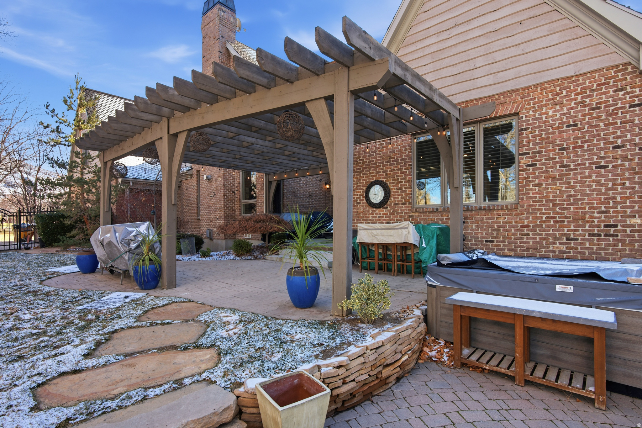 WILD ROSE - Residential