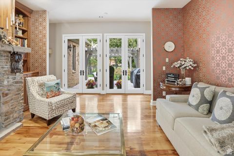 Tiny photo for 963 E OLD ENGLISH RD S, Draper, UT 84020 (MLS # 2118607)
