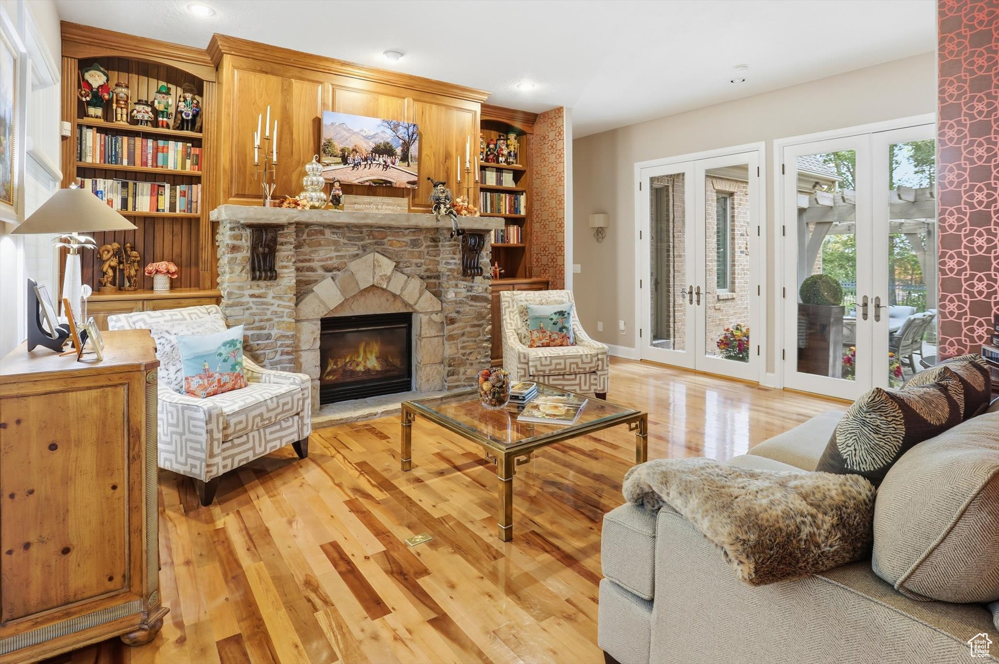 WILD ROSE - Residential