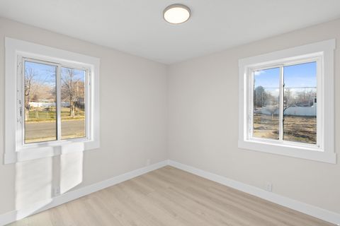 Tiny photo for 53 W 1800 S, Bountiful, UT 84010 (MLS # 2127394)
