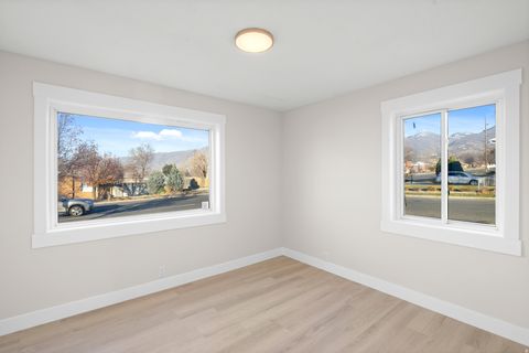 Tiny photo for 53 W 1800 S, Bountiful, UT 84010 (MLS # 2127394)