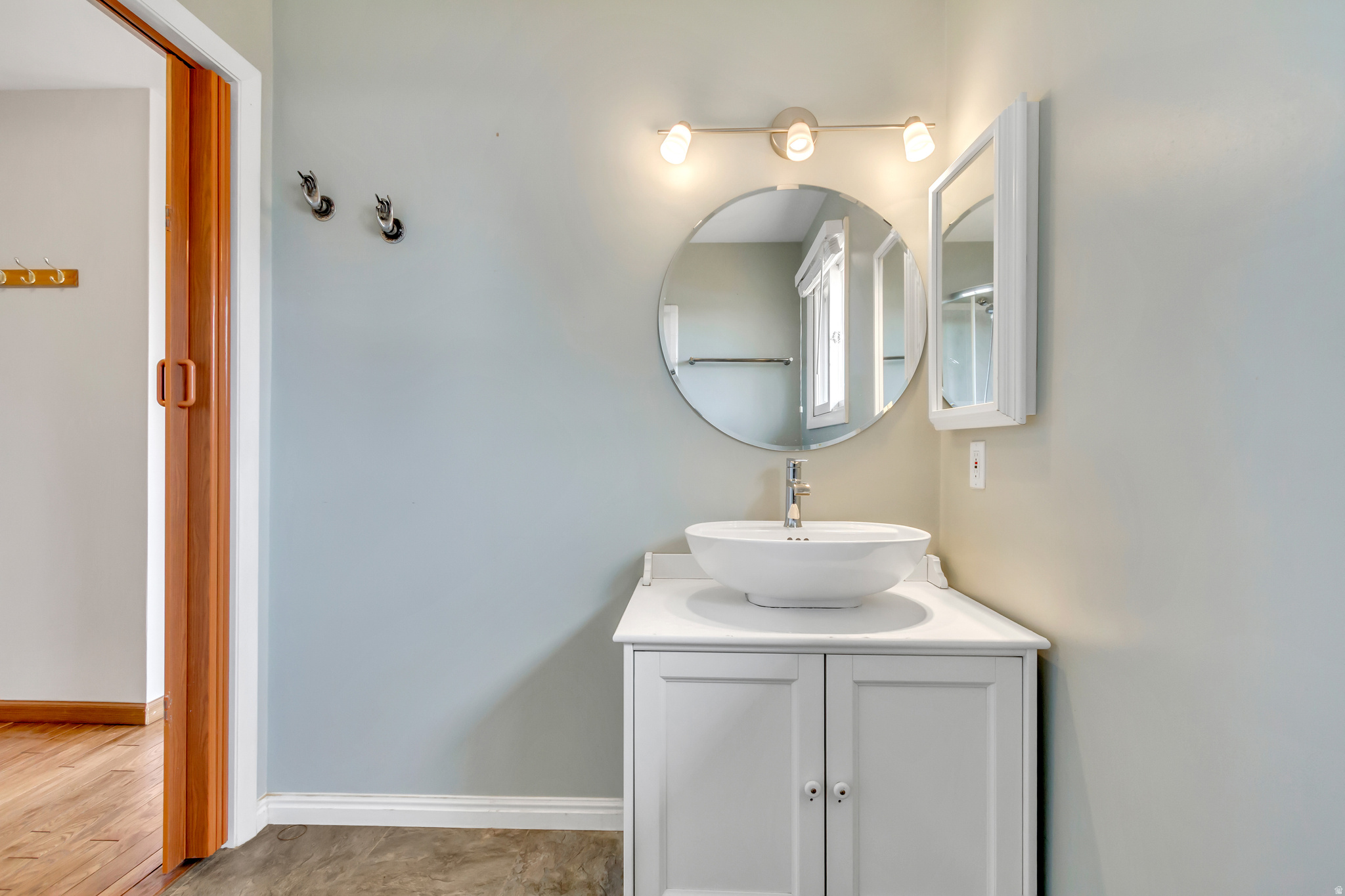 BONA VILLA PARK - Residential