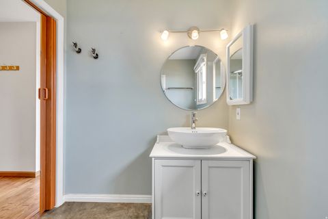 Tiny photo for 1638 COUNTRY HILLS DR, Ogden, UT 84403 (MLS # 2137357)