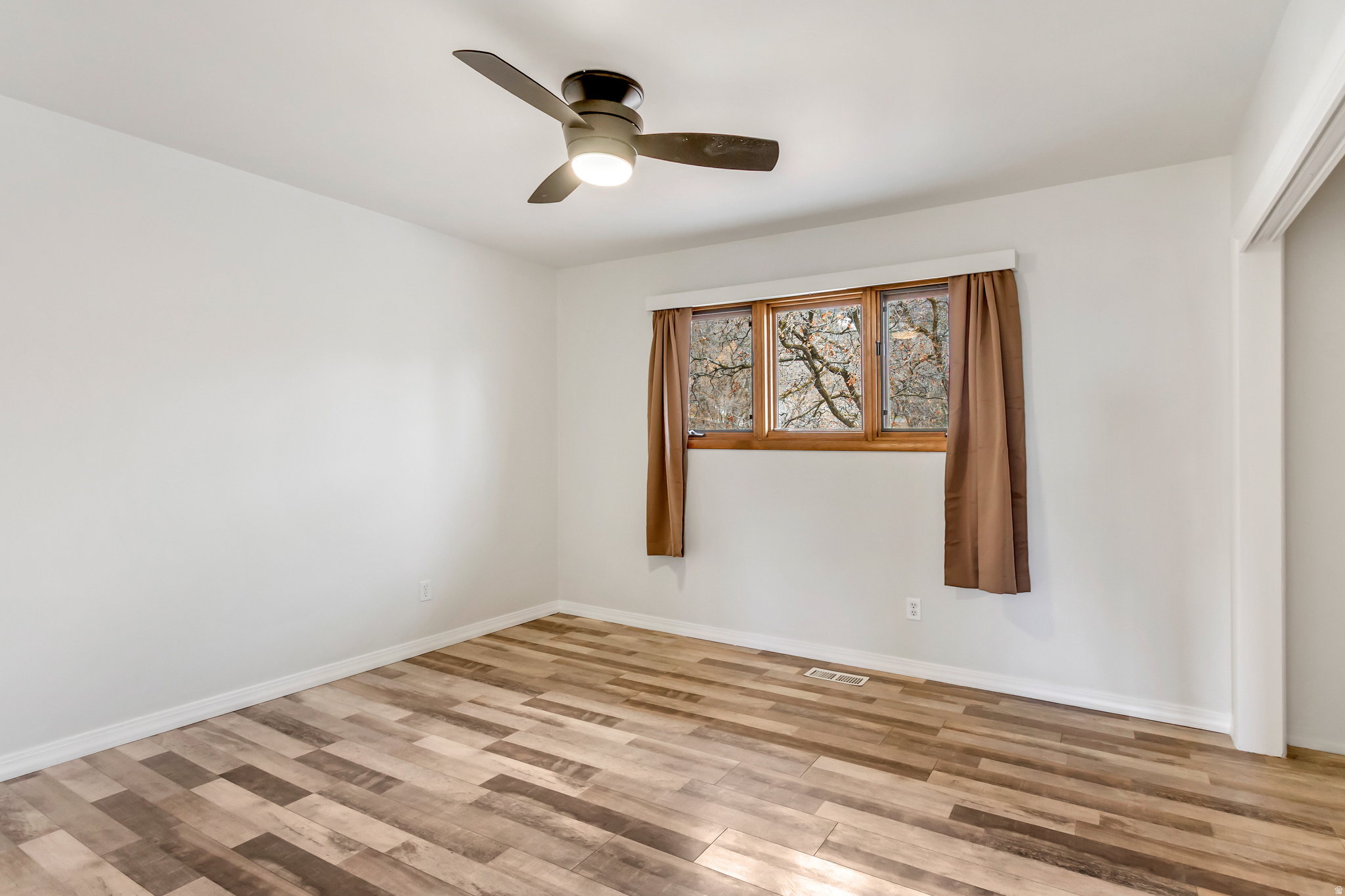 BONA VILLA PARK - Residential