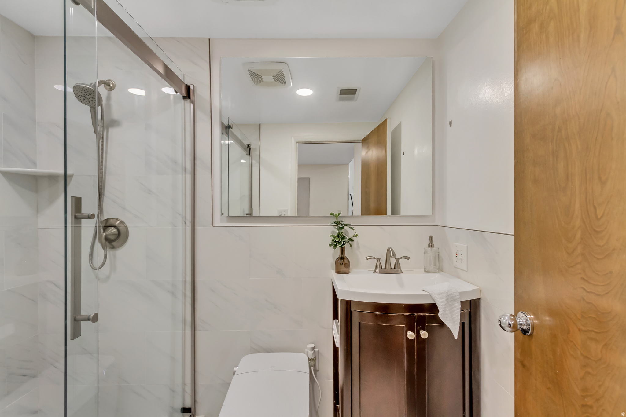 BONA VILLA PARK - Residential