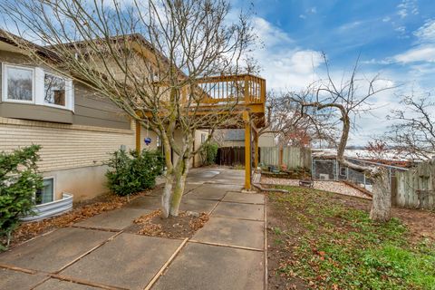 Tiny photo for 1638 COUNTRY HILLS DR, Ogden, UT 84403 (MLS # 2137357)