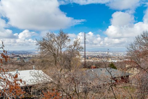 Tiny photo for 1638 COUNTRY HILLS DR, Ogden, UT 84403 (MLS # 2137357)