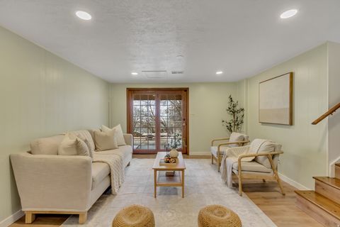 Tiny photo for 1638 COUNTRY HILLS DR, Ogden, UT 84403 (MLS # 2137357)