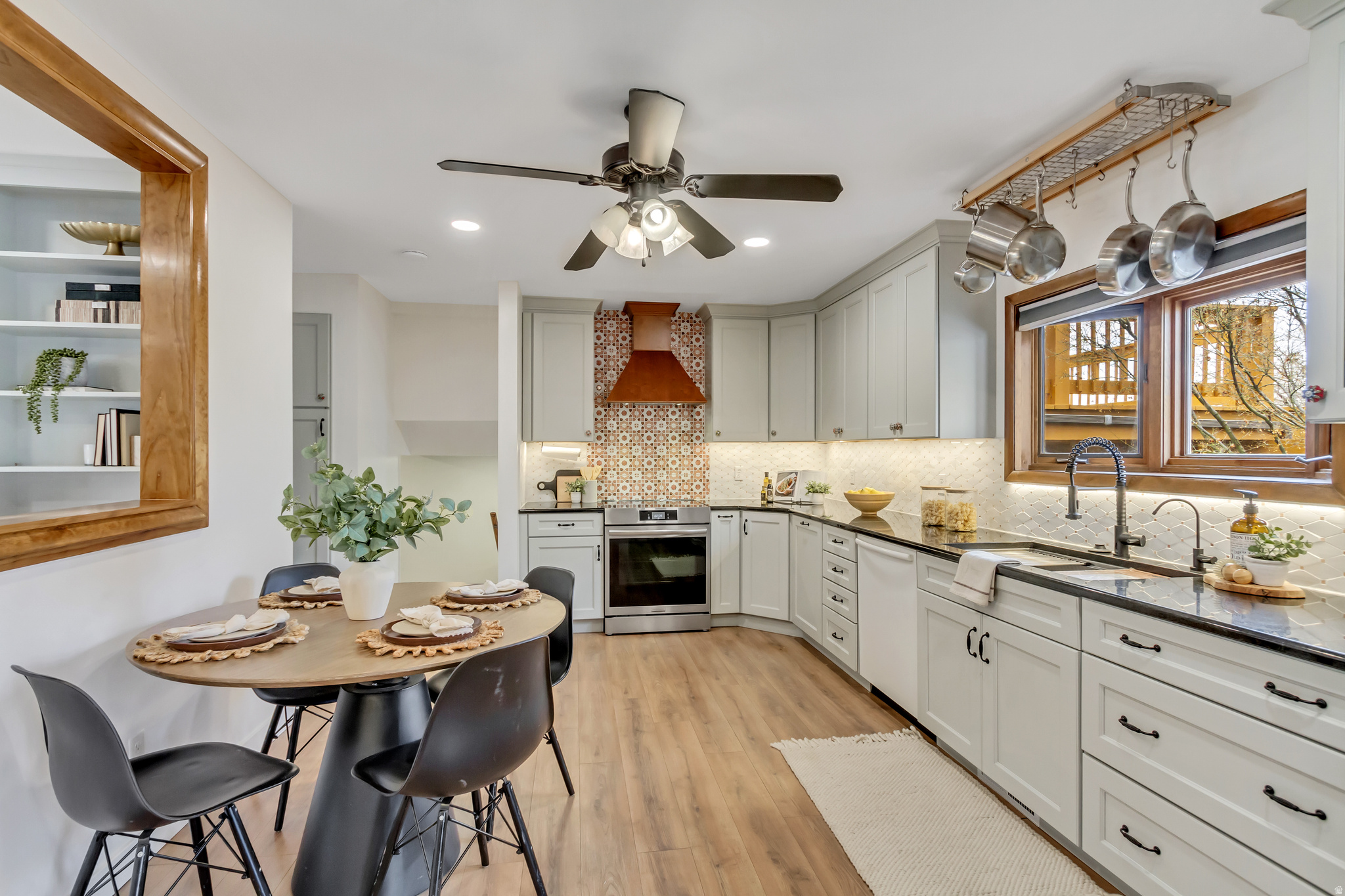 BONA VILLA PARK - Residential