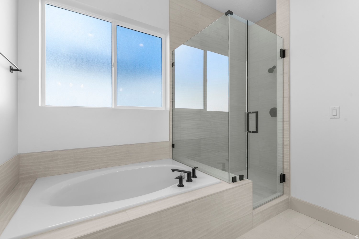 WEBER VIEW 213 - Residential