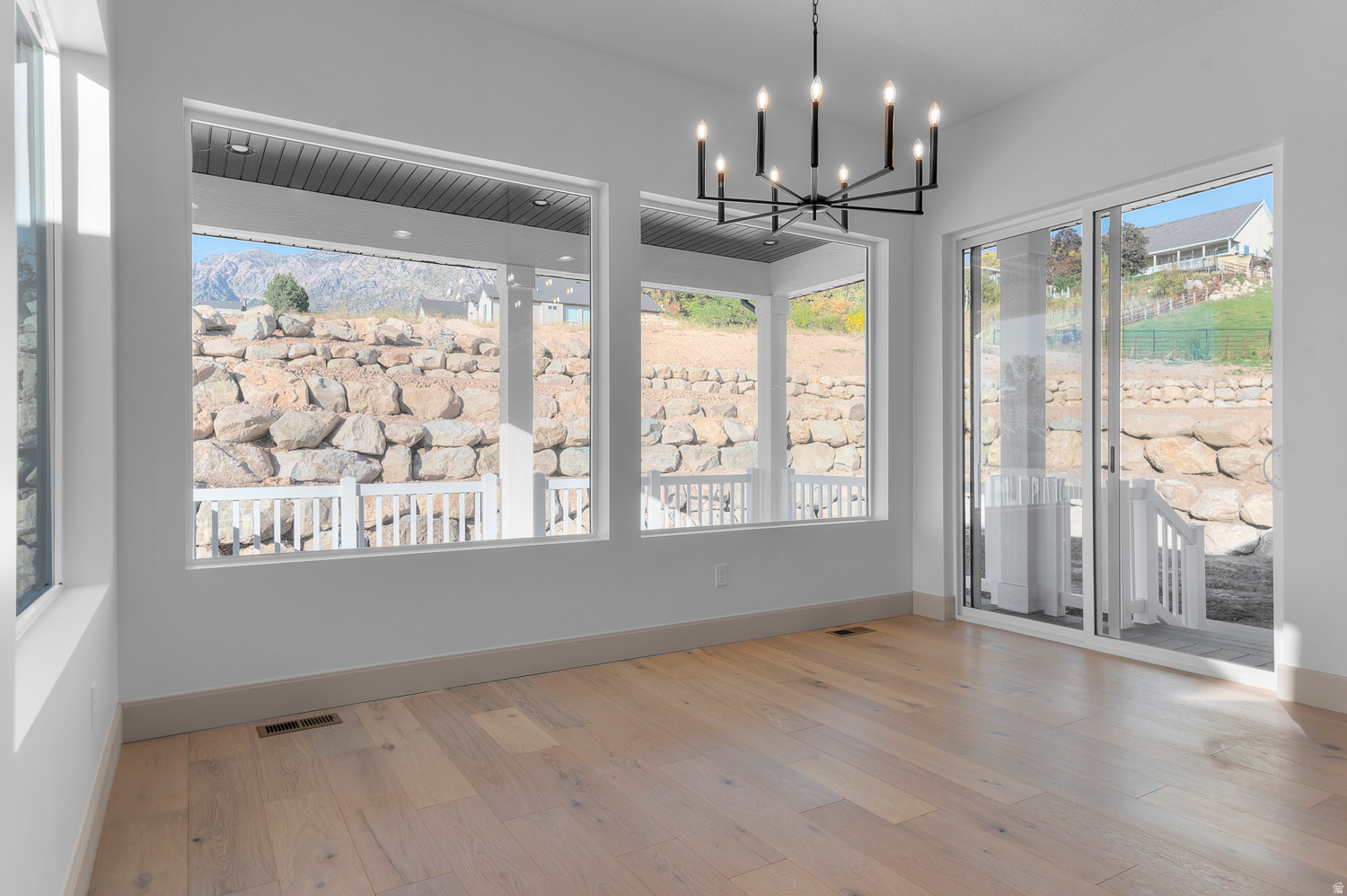 WEBER VIEW 213 - Residential