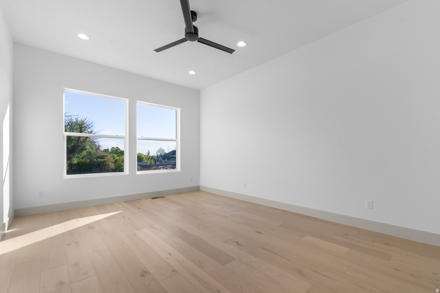 WEBER VIEW 213 - Residential