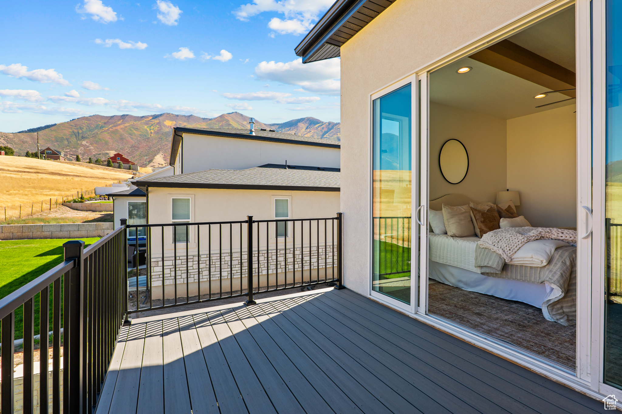MAPLETON HEIGHTS - Residential