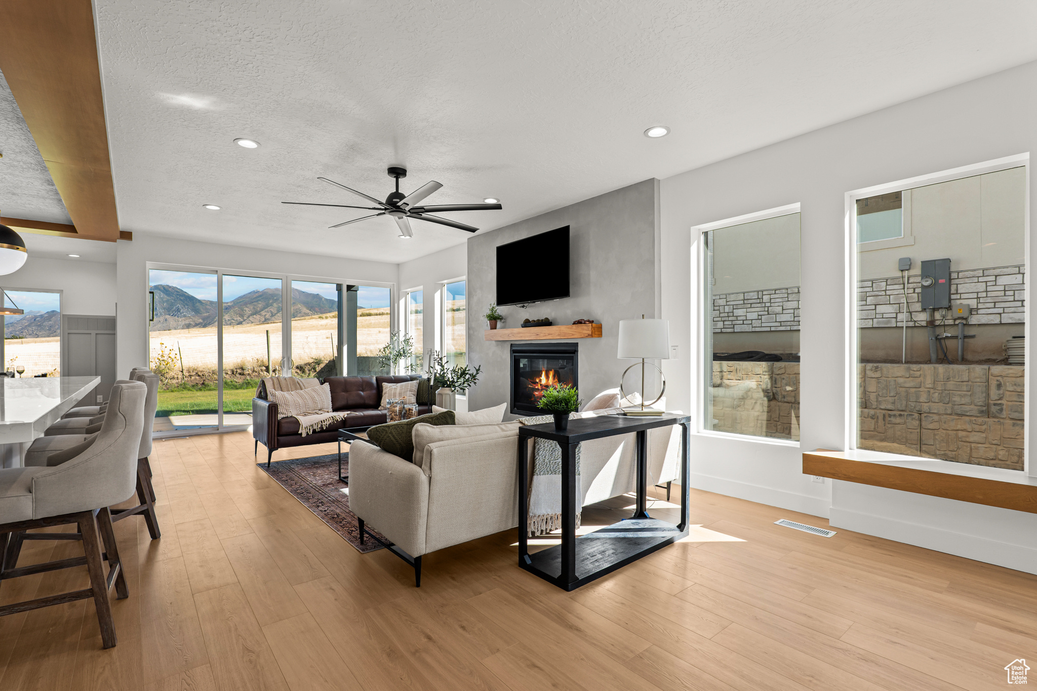 MAPLETON HEIGHTS - Residential
