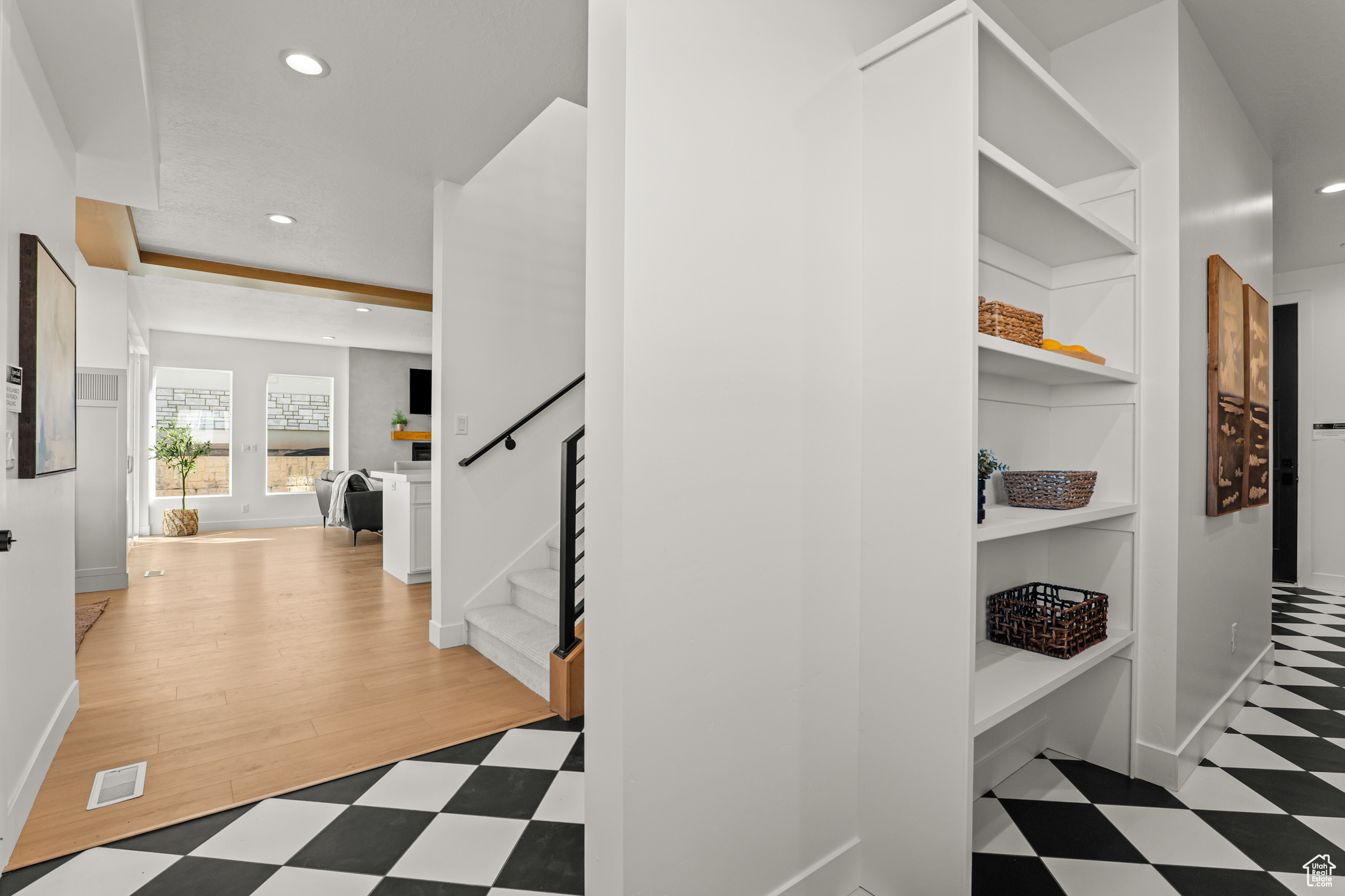 MAPLETON HEIGHTS - Residential