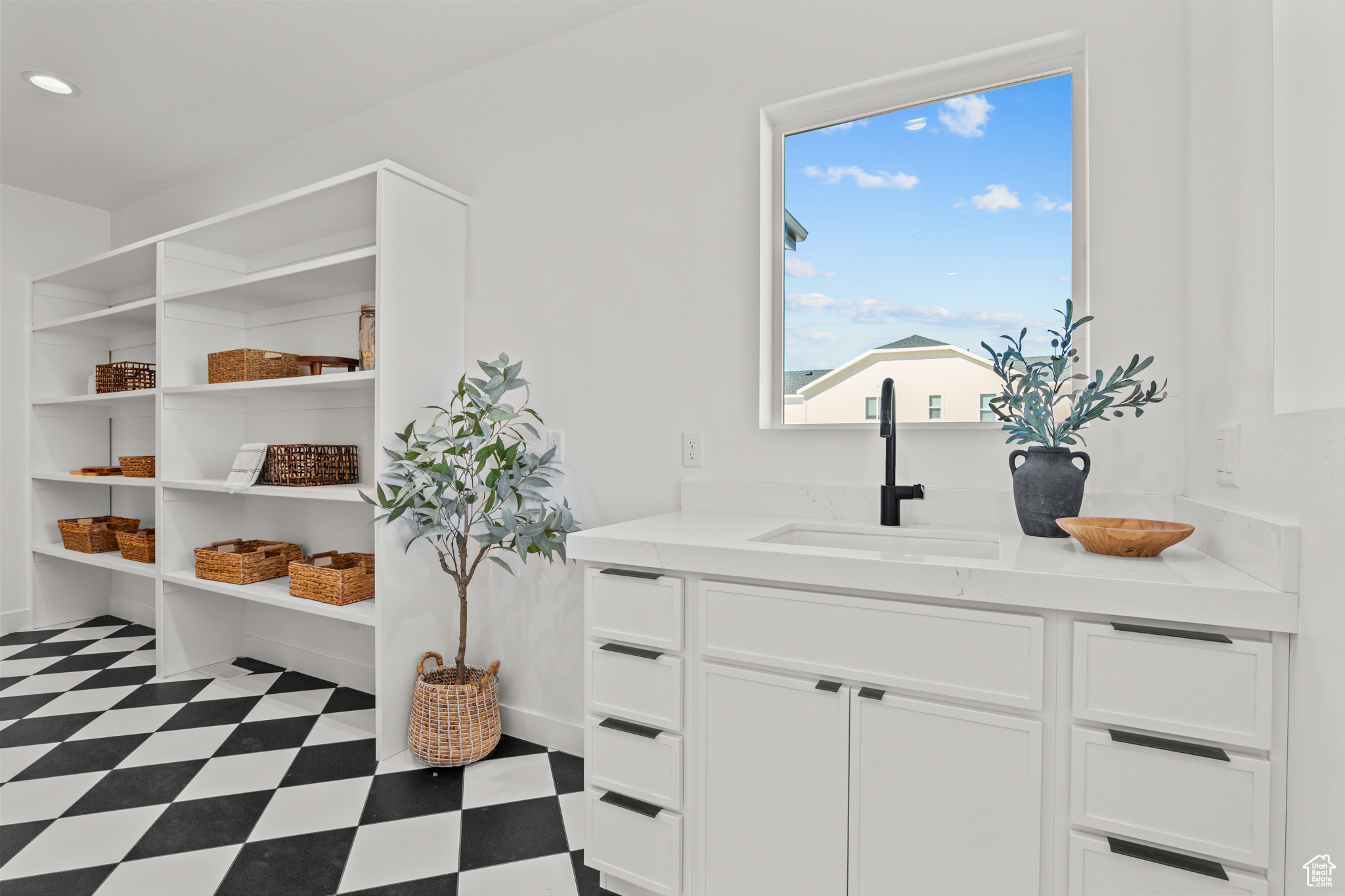 MAPLETON HEIGHTS - Residential