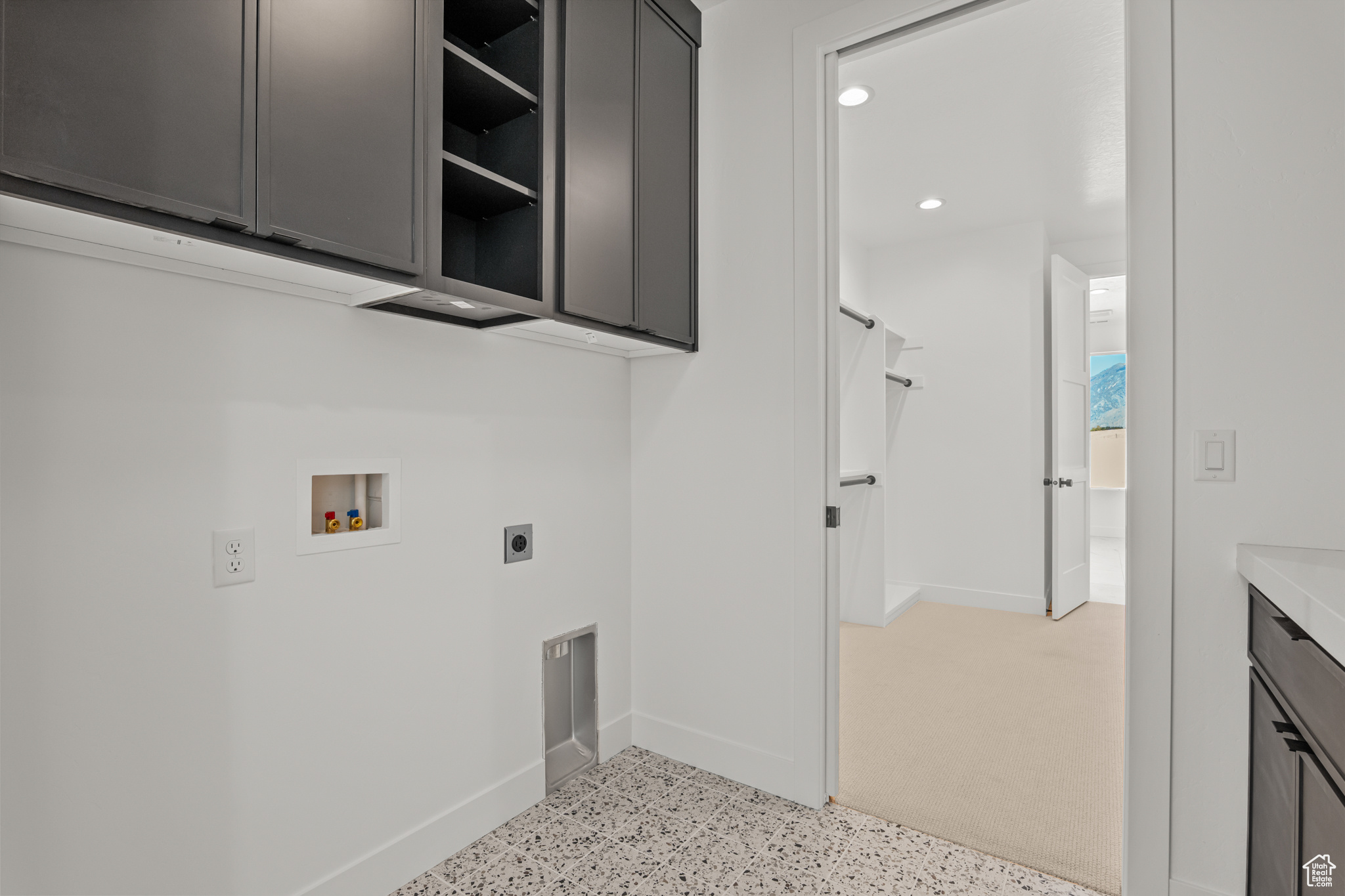 MAPLETON HEIGHTS - Residential