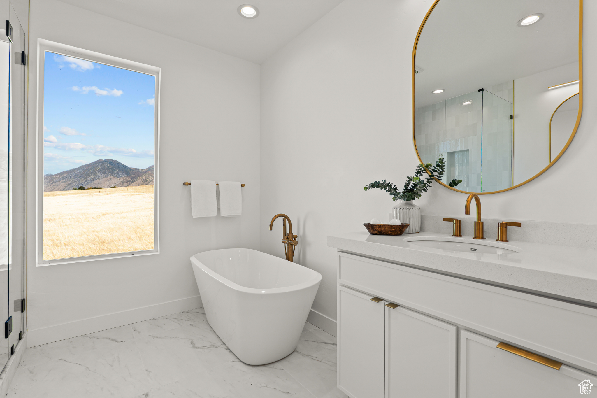 MAPLETON HEIGHTS - Residential