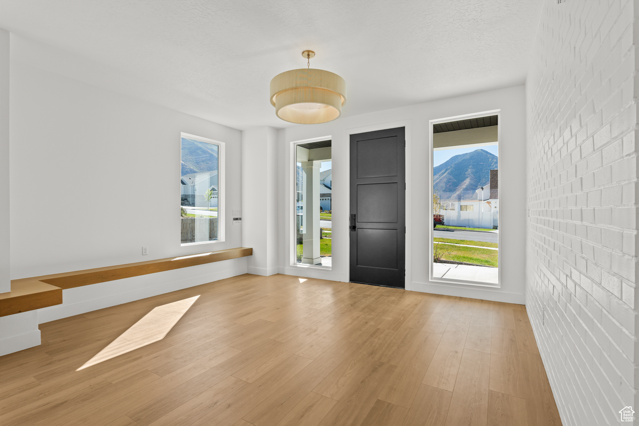 MAPLETON HEIGHTS - Residential