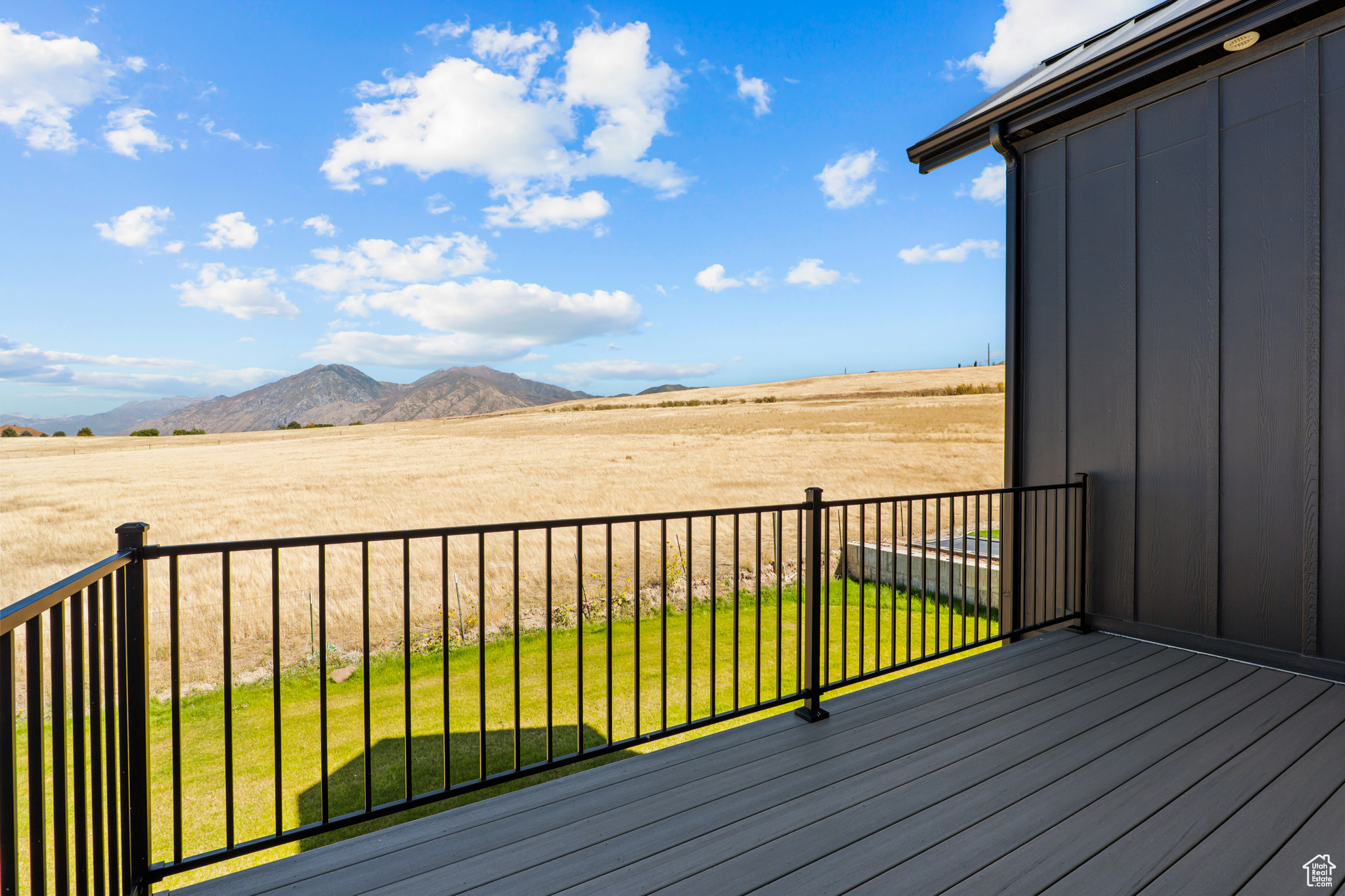 MAPLETON HEIGHTS - Residential