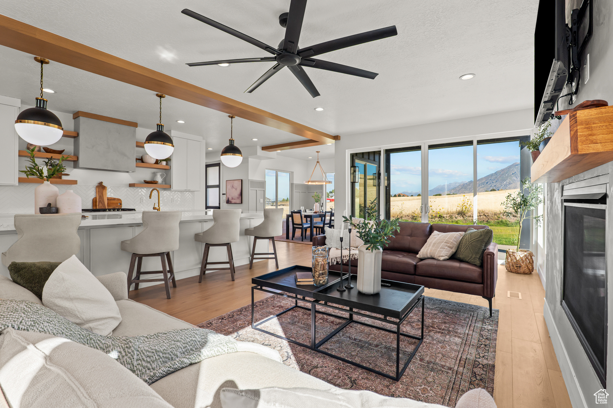 MAPLETON HEIGHTS - Residential