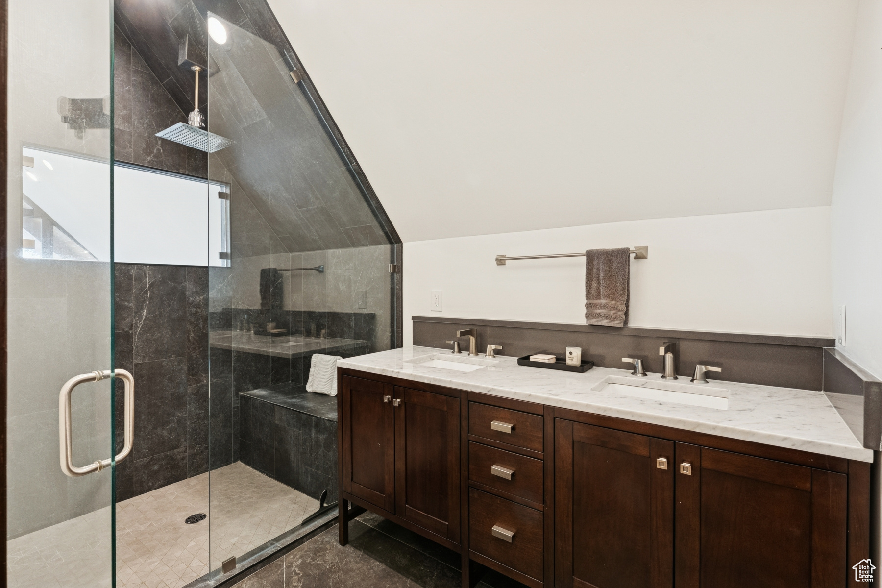 HIGHLAND ESTATES - Residential